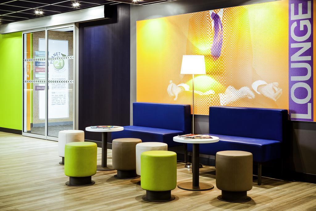 Ibis Budget Grigny Centre Exterior foto