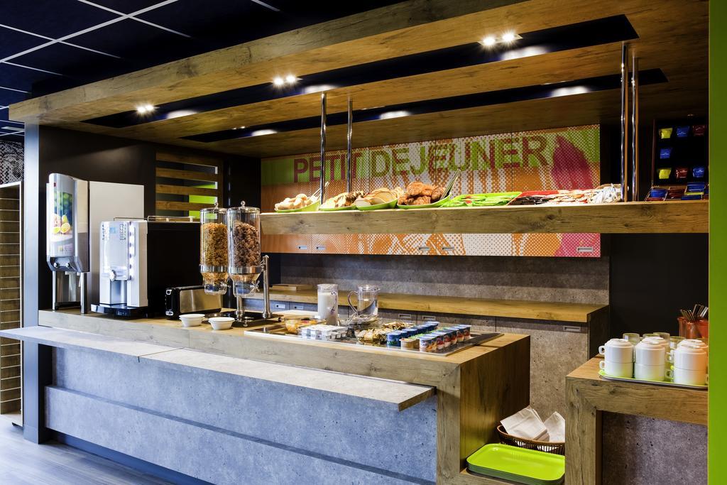 Ibis Budget Grigny Centre Exterior foto