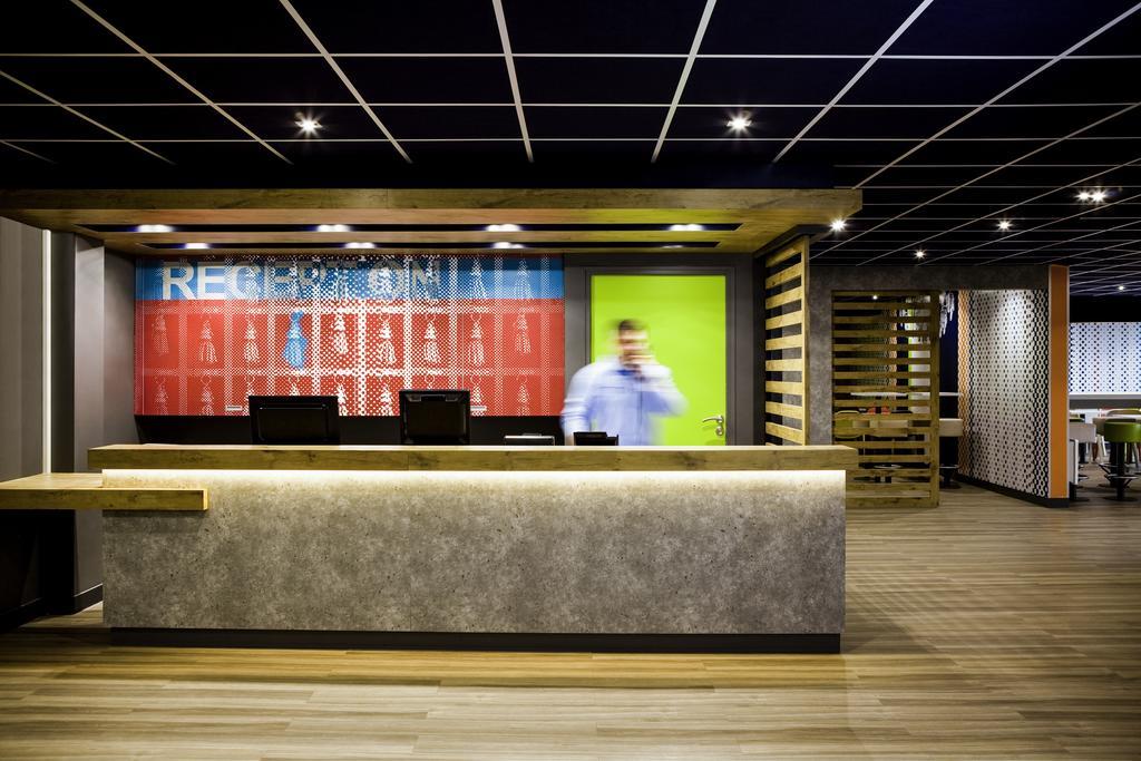 Ibis Budget Grigny Centre Exterior foto