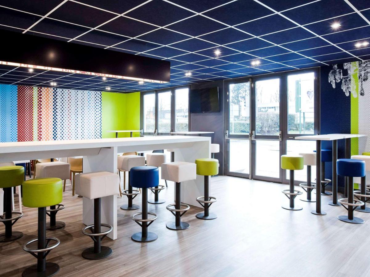 Ibis Budget Grigny Centre Exterior foto