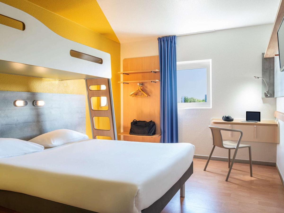 Ibis Budget Grigny Centre Exterior foto
