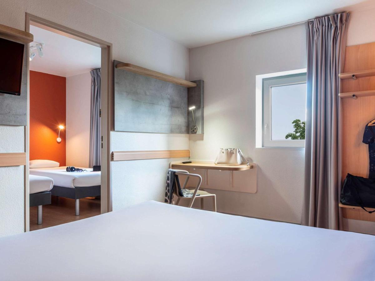 Ibis Budget Grigny Centre Exterior foto
